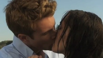 243550-william-and-kates-royal-wedding-romance-slammed-by-critics-410x230